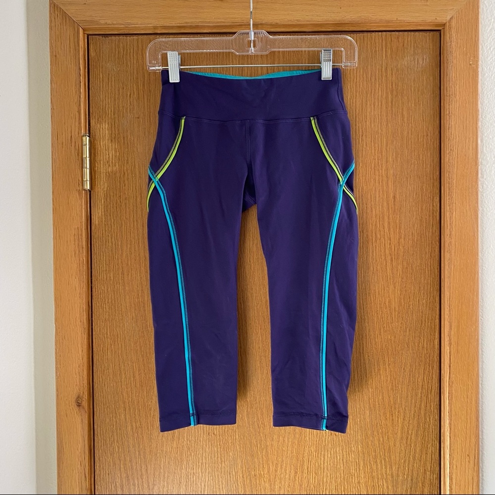 ROXY • Purple Capri Leggings - Size S